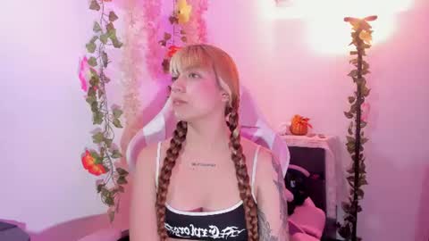 Snapshot of pamelajhonsom chatting on 06.26.26 pamelajhonsom online show from 06.26.26