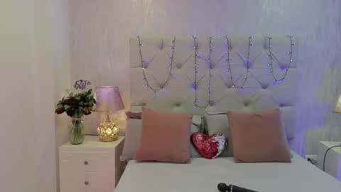 TELL ME PAMELLA AND GIVE ME A GOOD GRADE ITS IMPORTANT online show from 09.26.25