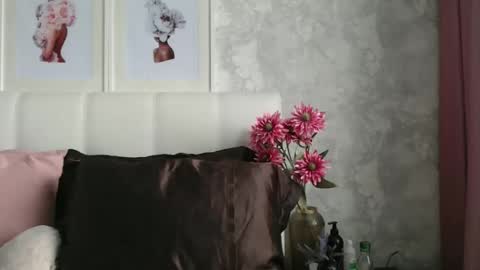 Pamella online show from 12.23.25