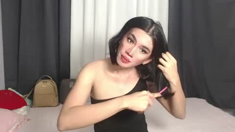 Snapshot of pandabear97504 chatting on 06.17.26 Miss Kate HATECHEAPGUYS online show from 06.17.26