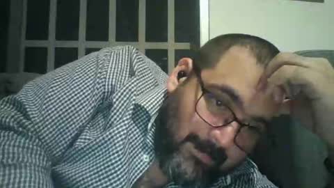 Snapshot of pandaguiar77 chatting on 04.16.26 pandaguiar77 online show from 04.16.26