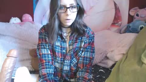 Snapshot of pandora_allsorts chatting on 11.02.25 pandora-allsorts online show from 11.02.25