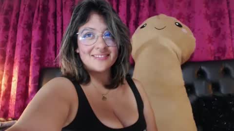 Snapshot of pandoracherry chatting on 01.06.25 Pandora online show from 01.06.25