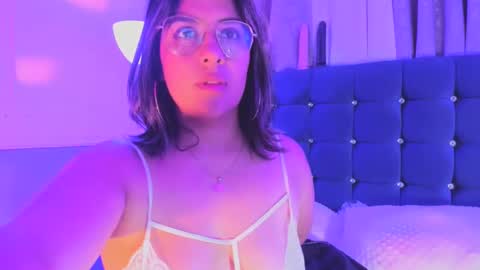 Snapshot of pandoracherry chatting on 02.11.25 Pandora online show from 02.11.25