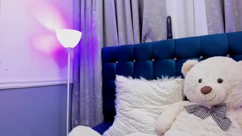 Snapshot of pandoracherry chatting on 02.13.25 Pandora online show from 02.13.25