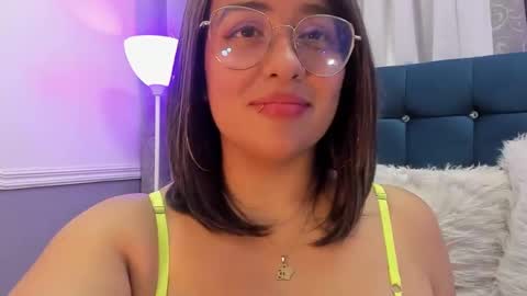 Snapshot of pandoracherry chatting on 03.11.25 Pandora online show from 03.11.25