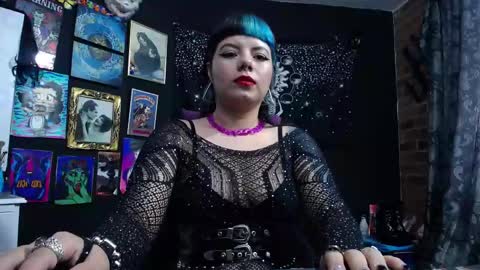       online show from 02.11.25