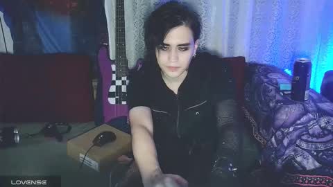 Snapshot of panther_cap chatting on 12.16.25 In bio online show from 12.16.25