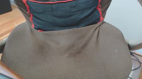 Snapshot of pantystroker chatting on 01.10.25 PS PantyStroker online show from 01.10.25