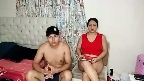 Snapshot of paola_835068 chatting on 05.13.26 Paola 23 and Andres 25 online show from 05.13.26
