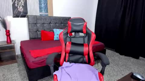 Paola  online show from 02.11.26