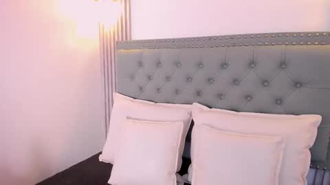    online show from 02.10.25