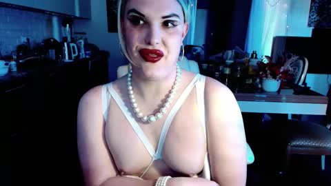 Snapshot of paoladoll chatting on 05.05.26 Sarina Williams online show from 05.05.26