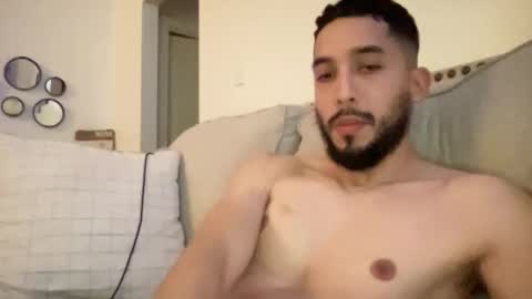 papicubano_guapo23cm online show from 02.05.25