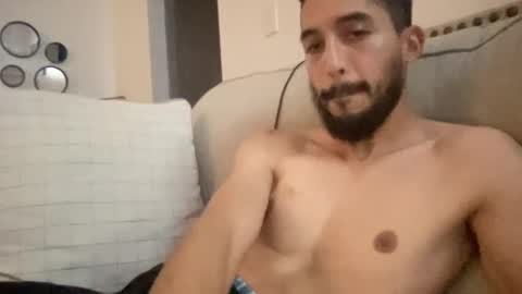 papicubano_guapo23cm online show from 09.26.25