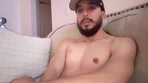 papicubano_guapo23cm online show from 11.29.25