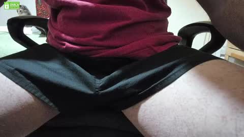 Snapshot of papiloveclit chatting on 04.26.26 papilovesclits online show from 04.26.26