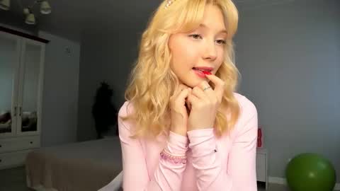 Melena online show from 11.13.25