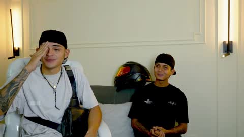 Snapshot of paradise_boy_s chatting on 01.25.25 Ryan And Casper online show from 01.25.25