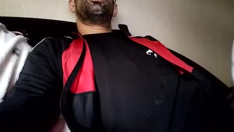 Snapshot of parejasexy02 chatting on 02.18.25 SEXYHOT19 online show from 02.18.25