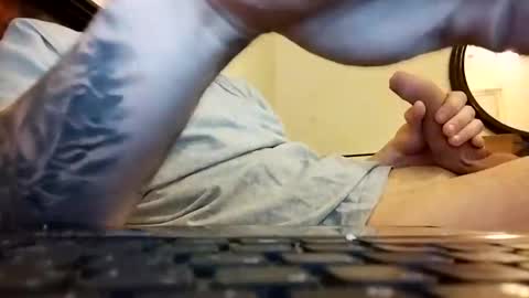 Snapshot of parejasexy02 chatting on 03.05.25 SEXYHOT19 online show from 03.05.25