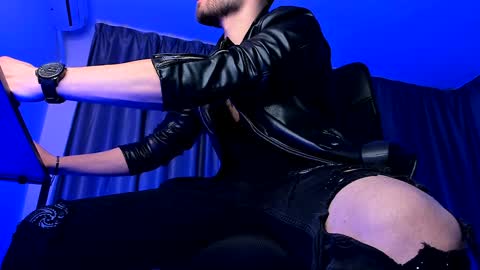 Paris online show from 12.27.24