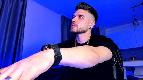 Paris online show from 01.10.25