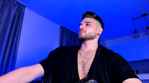 Paris online show from 01.12.25