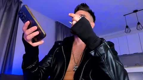 Paris online show from 09.27.25