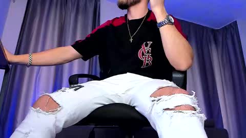 Paris online show from 10.26.25