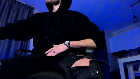 Paris online show from 01.05.26