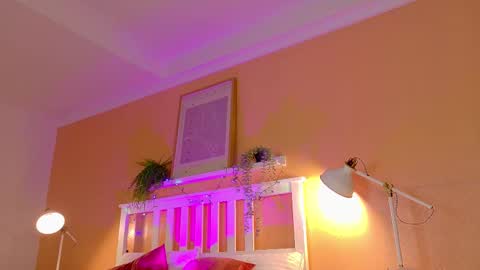 PARIS online show from 12.16.25