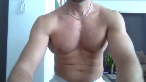Porn Actor 21cm Hetero online show from 12.12.24