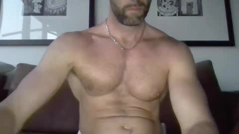 Porn Actor 21cm Hetero online show from 01.26.25