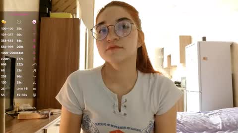 Snapshot of parisstoot chatting on 11.08.25 Michelle online show from 11.08.25