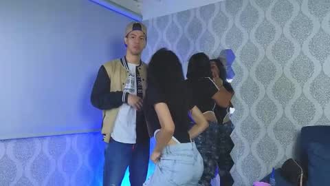 Danna online show from 11.13.25