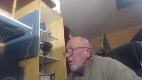 Snapshot of pascal88881 chatting on 12.27.24 pascal88881 online show from 12.27.24