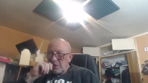 Snapshot of pascal88881 chatting on 12.29.24 pascal88881 online show from 12.29.24
