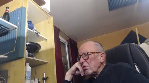 Snapshot of pascal88881 chatting on 01.08.25 pascal88881 online show from 01.08.25