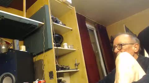 Snapshot of pascal88881 chatting on 02.27.25 pascal88881 online show from 02.27.25