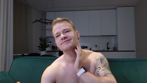 Pashka online show from 10.31.25