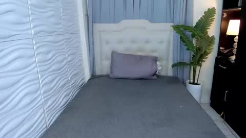 patricia_miller08 online show from 10.25.25