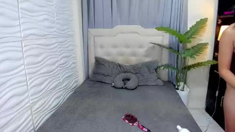 patricia_miller08 online show from 12.16.25