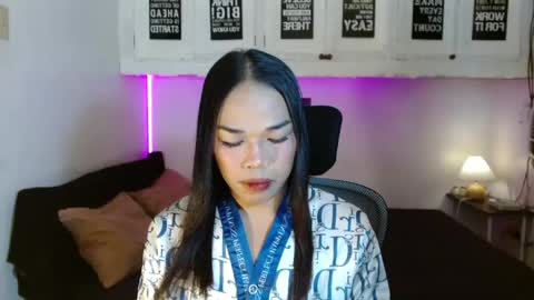 Snapshot of patricia_mooree chatting on 07.26.26 Hi Patricia here Follow me online show from 07.26.26