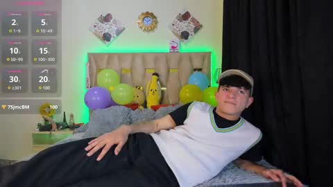 Snapshot of patrick_sanzz chatting on 03.10.25 patrick online show from 03.10.25