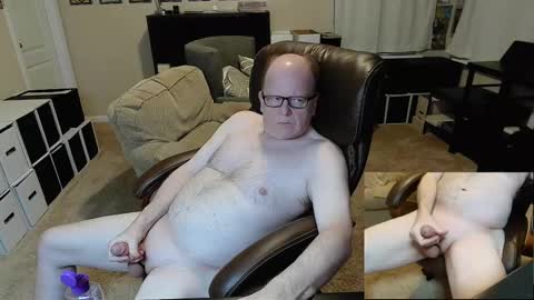 Snapshot of patrickstroking chatting on 01.24.25 patrickstroking online show from 01.24.25