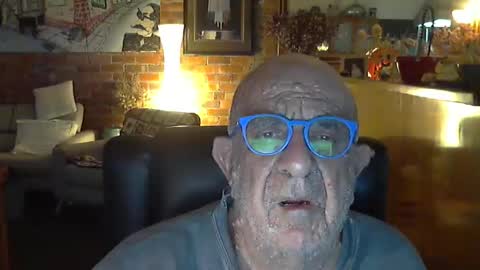 Snapshot of patvac chatting on 04.25.26 patvac online show from 04.25.26