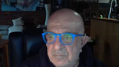 Snapshot of patvac chatting on 05.19.26 patvac online show from 05.19.26