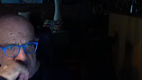 Snapshot of patvac chatting on 05.21.26 patvac online show from 05.21.26