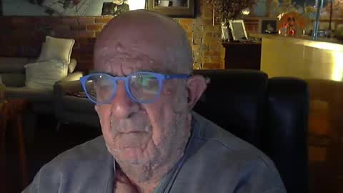 Snapshot of patvac chatting on 05.24.26 patvac online show from 05.24.26